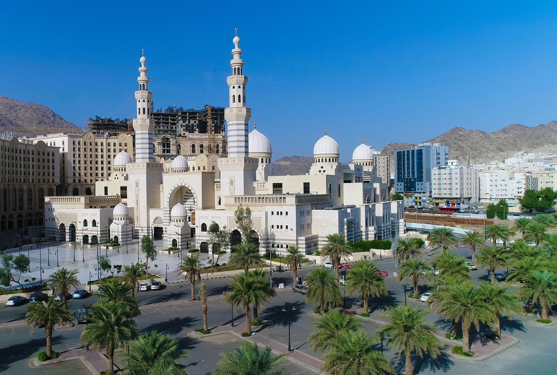 a white mosque in mecca